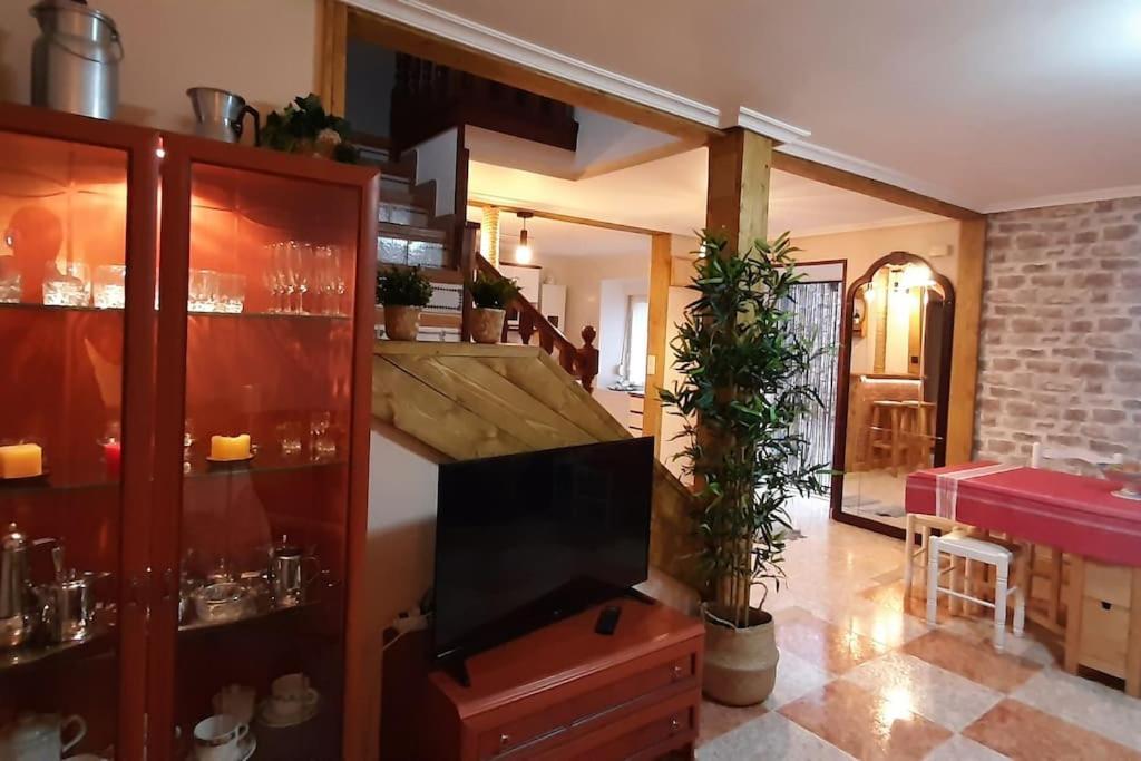 Villa La Casa Del Rio. à La Serna  Extérieur photo